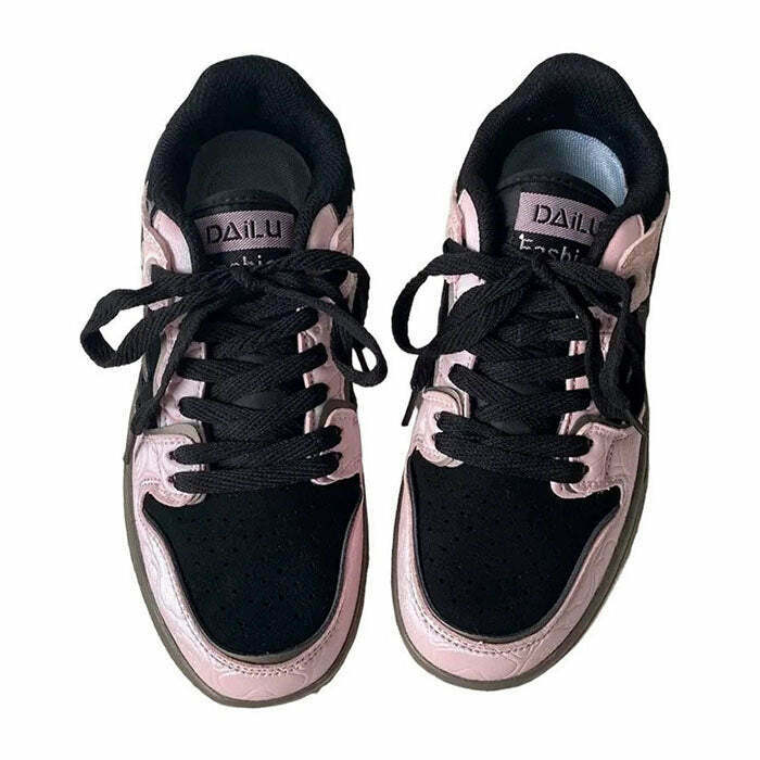 Black & Pink Star Sneakers for Y2K Fashion: Retro Grunge Style & Trendy Outfits