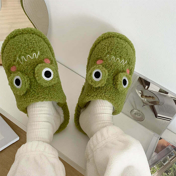 Cozy Frog Fuzzy Slippers for Y2K Style: Perfect for Vintage Fashion and Spring Outfits