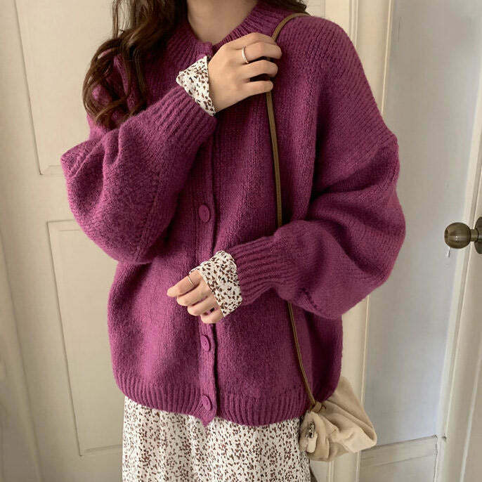 Cozy Season Cardigan: Y2K Style Grunge Fashion for a Trendy and Comfortable Look