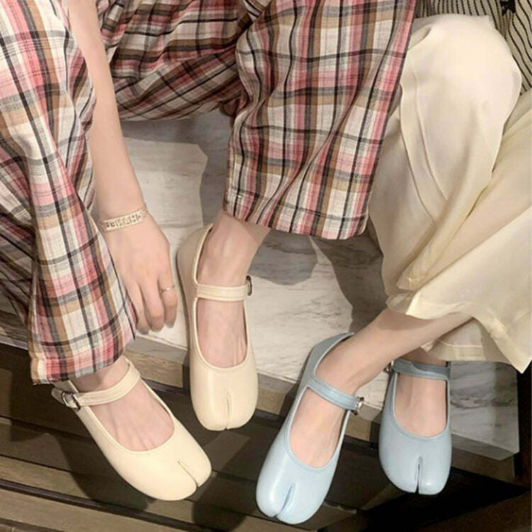 French Girl Tabi Ballet Flats - Y2K Style Footwear for Trendy Outfits & Fashionistas