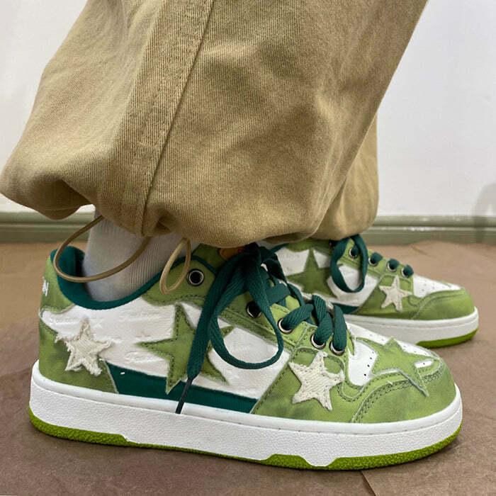 Green Star Sneakers for Y2K Style: Retro Casual Outfits & Gacha Fashion Trends