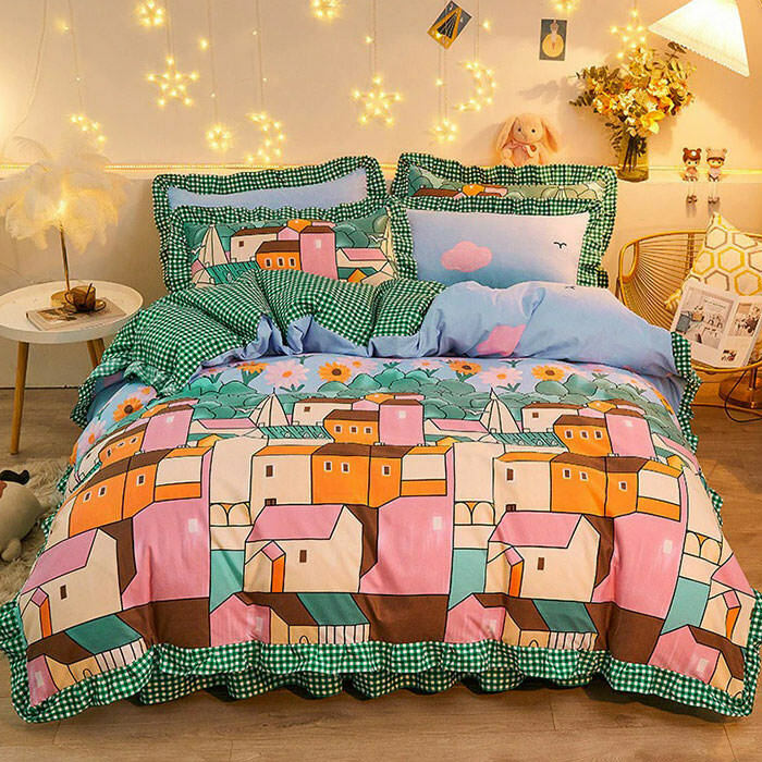 Old Town Y2K Bedding Set - Trendy Grunge Style for a Nostalgic Bedroom Makeover