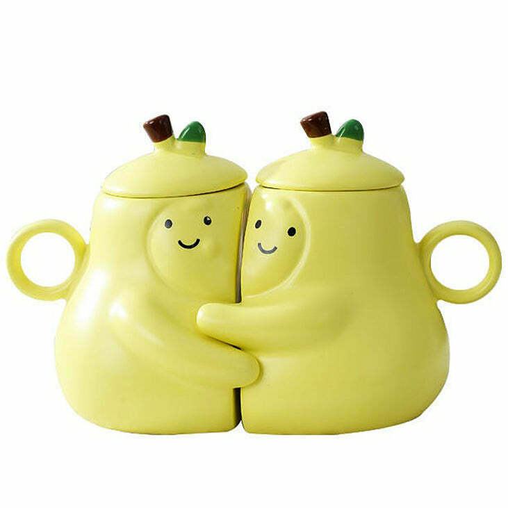 Pair of Pear-Shaped Couple Mugs - Trendy Y2K Fashion for Stylish Couples