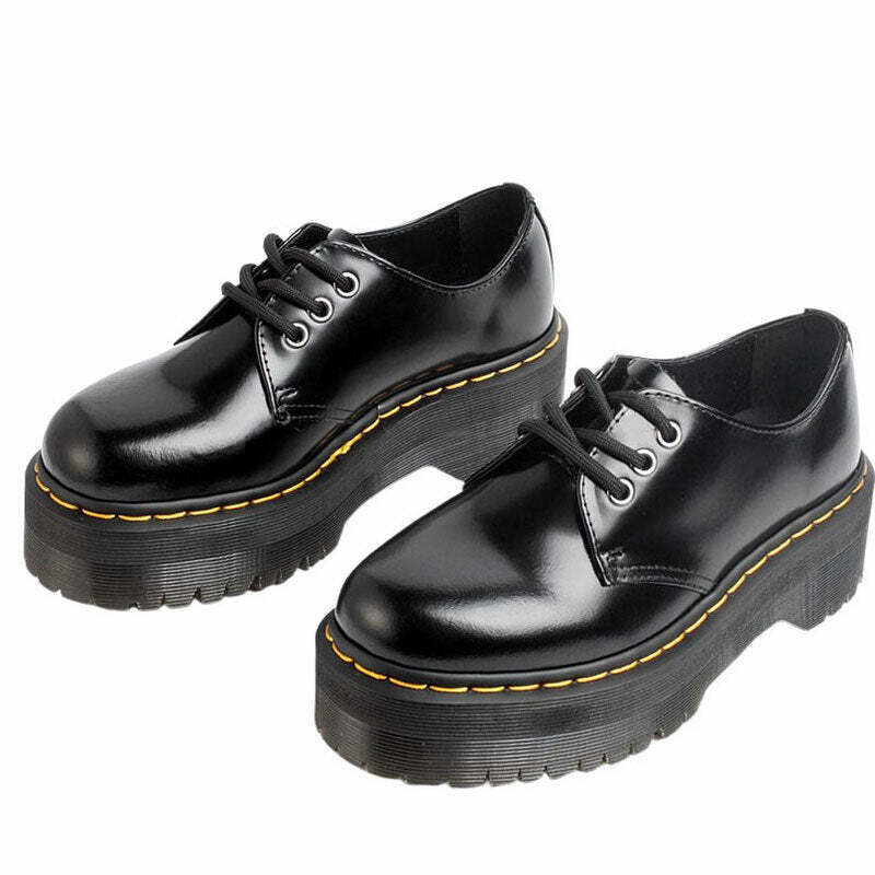 Skippin' School Star Platform Boots - Black and White Y2K Grunge Retro Style Footwear