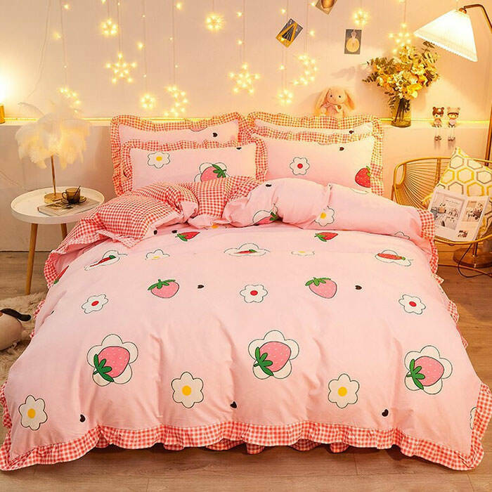 Strawberry Aesthetic Bedding Set - Y2K Grunge Style for Trendy Bedroom Decor