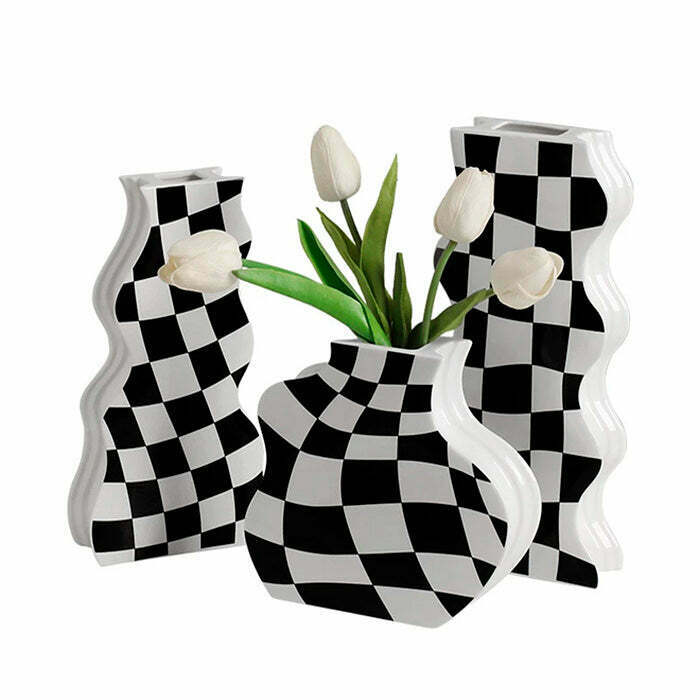 Trendy Checkered Wavy Vase for Y2K Style Decor - Perfect for Fashion-Forward Spaces