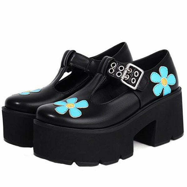 Trendy Daisy Platform Sandals for Y2K Style Outfits and Hype Fashion Lovers