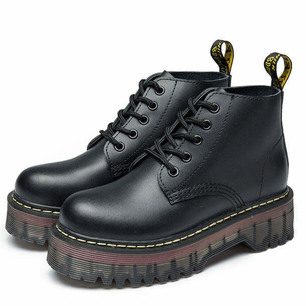 Trendy Lebanon Boots for Y2K Fashion: Elevate Your Style with Retro-Inspired Footwear